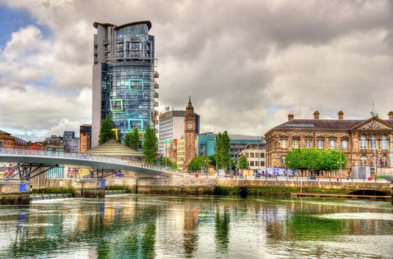 Belfast Sehenswürdigkeiten: Ein Leitfaden zu den Highlights der Stadt