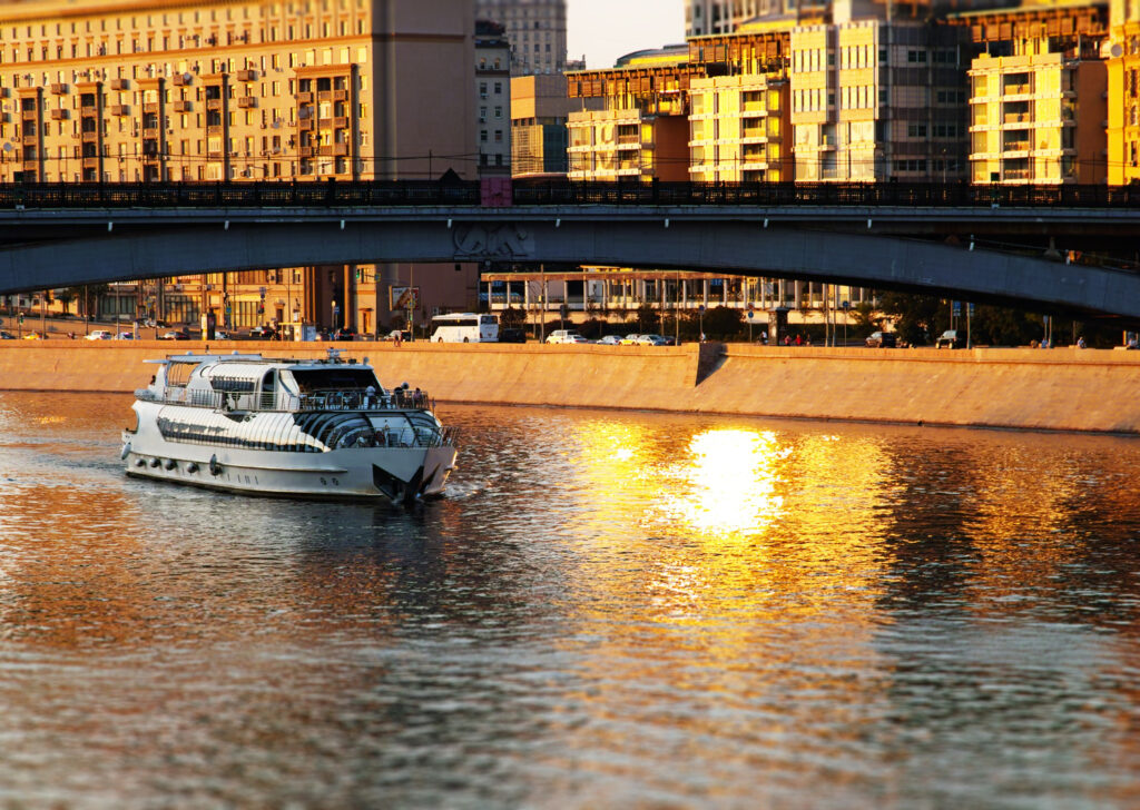 Vanabundos.com Bootstour Budapest Ein unvergessliches Erlebnis auf der Donau