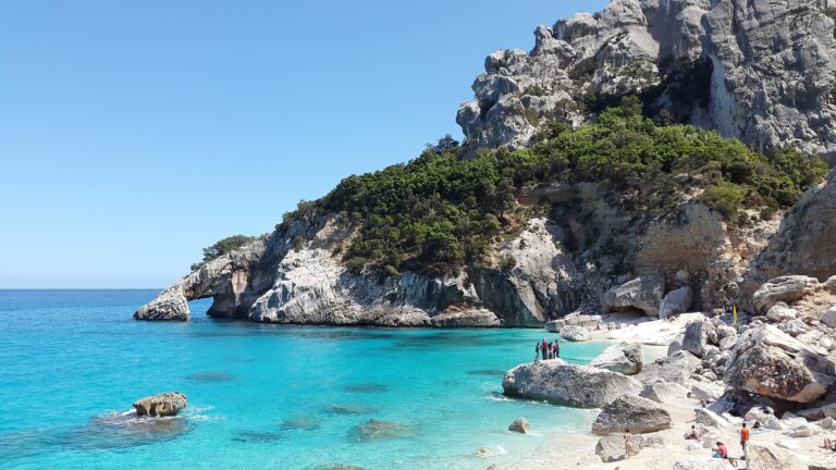 Sardinien Roadtrip: Die ultimative Reiseroute für Abenteurer